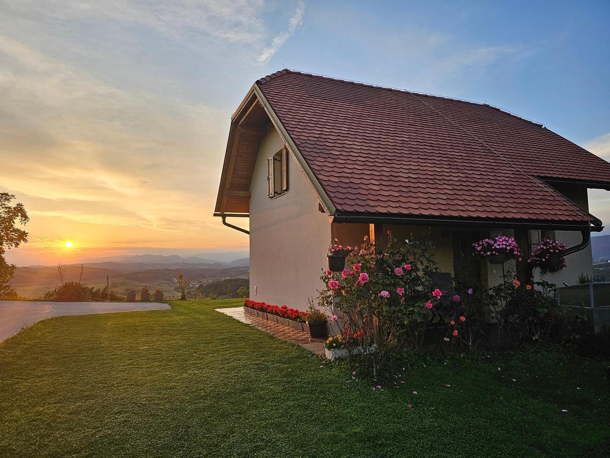 Holiday House Panorama Podčetrtek Dış mekan fotoğraf